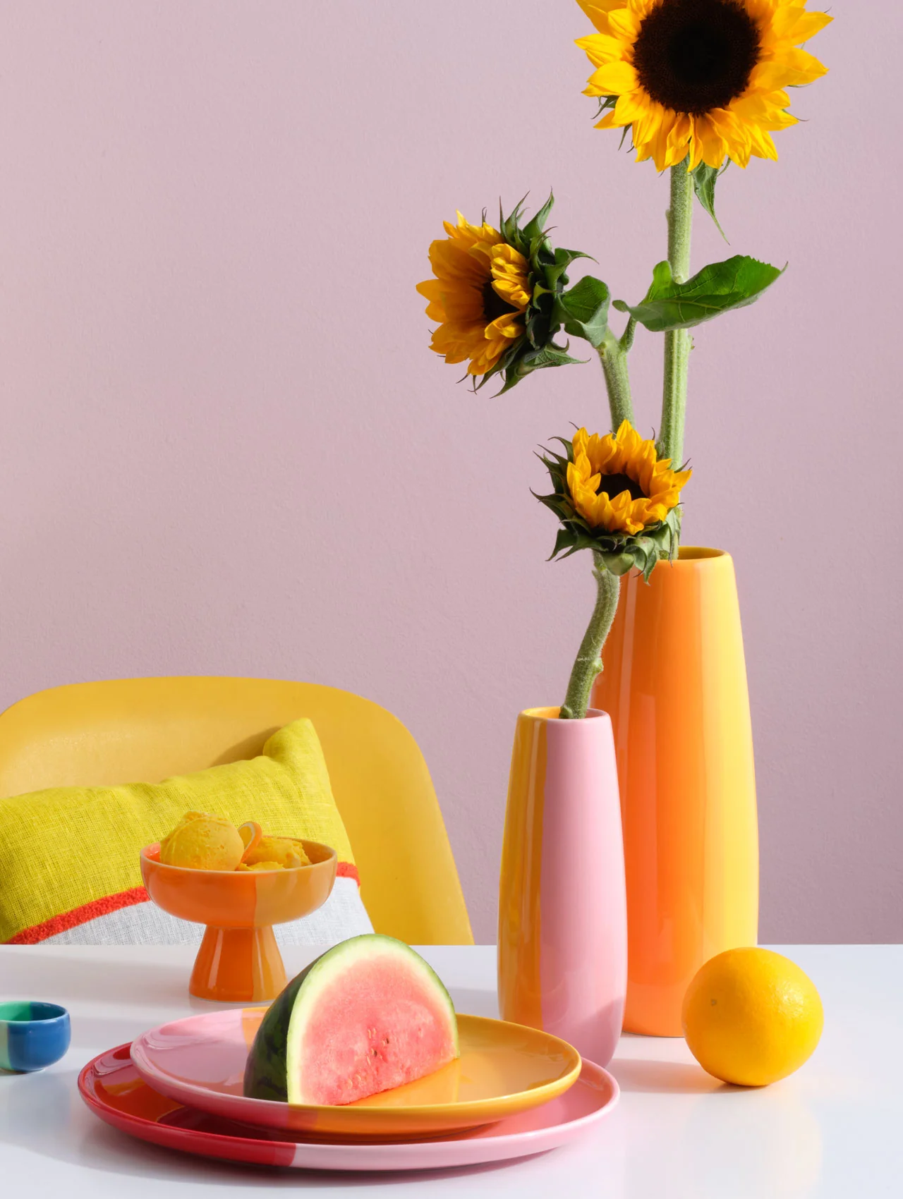 schale auf fuß, orange smoothie - Image 3